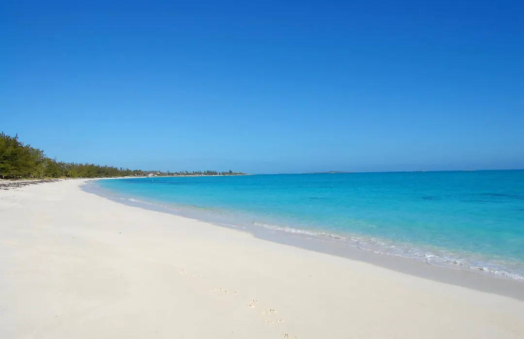 Paradise Bay Bahamas-1